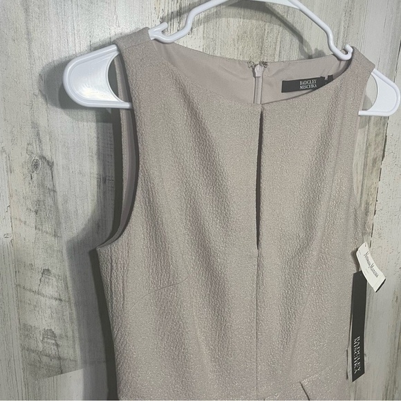 Badgley Mischka Champagne Gold Metallic Keyhole Sheath Dress size 0 NWT Party - Picture 2 of 11